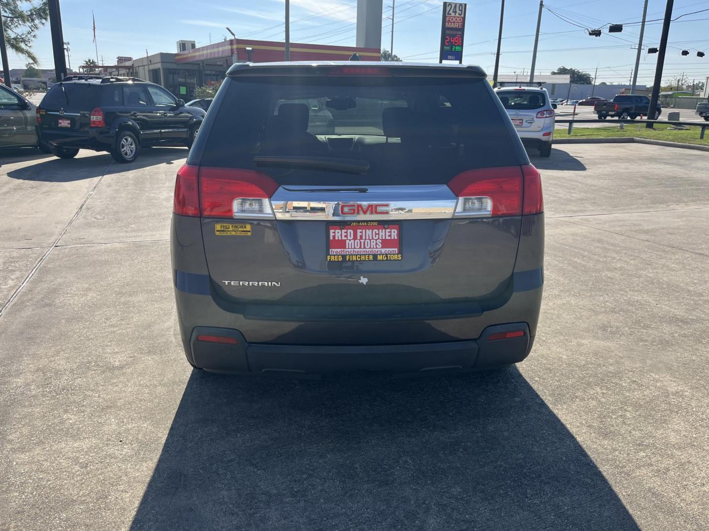 2013 black /black GMC Terrain SLE1 FWD (2GKALMEK4D6) with an 2.4L L4 DOHC 16V FFV engine, 6-Speed Automatic transmission, located at 14700 Tomball Parkway 249, Houston, TX, 77086, (281) 444-2200, 29.928619, -95.504074 - Photo#5