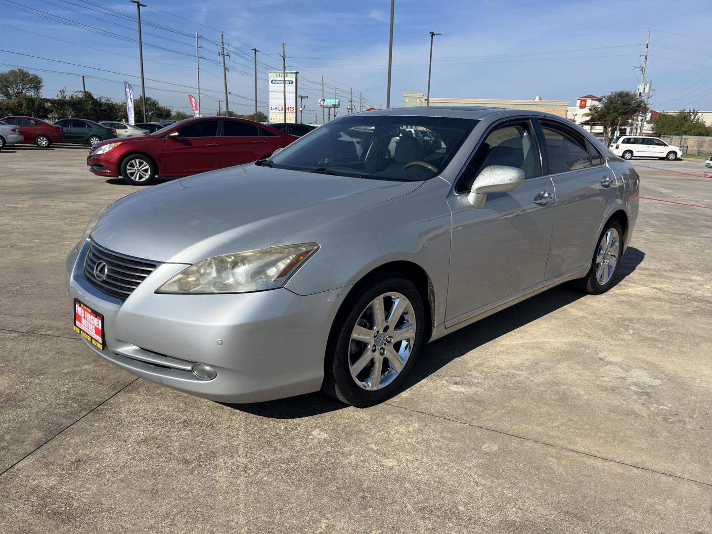 2009 silver /gray Lexus ES 350 Sedan (JTHBJ46G692) with an 3.5L V6 DOHC 24V engine, 6-Speed Automatic Overdrive transmission, located at 14700 Tomball Parkway 249, Houston, TX, 77086, (281) 444-2200, 29.928619, -95.504074 - Photo#2