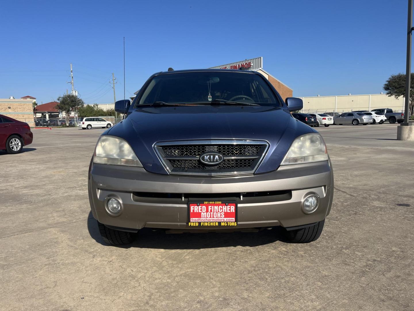 2006 blue /gray Kia Sorento EX 4WD (KNDJC733065) with an 3.5L V6 DOHC 16V engine, 5-Speed Automatic Overdrive transmission, located at 14700 Tomball Parkway 249, Houston, TX, 77086, (281) 444-2200, 29.928619, -95.504074 - Photo#2