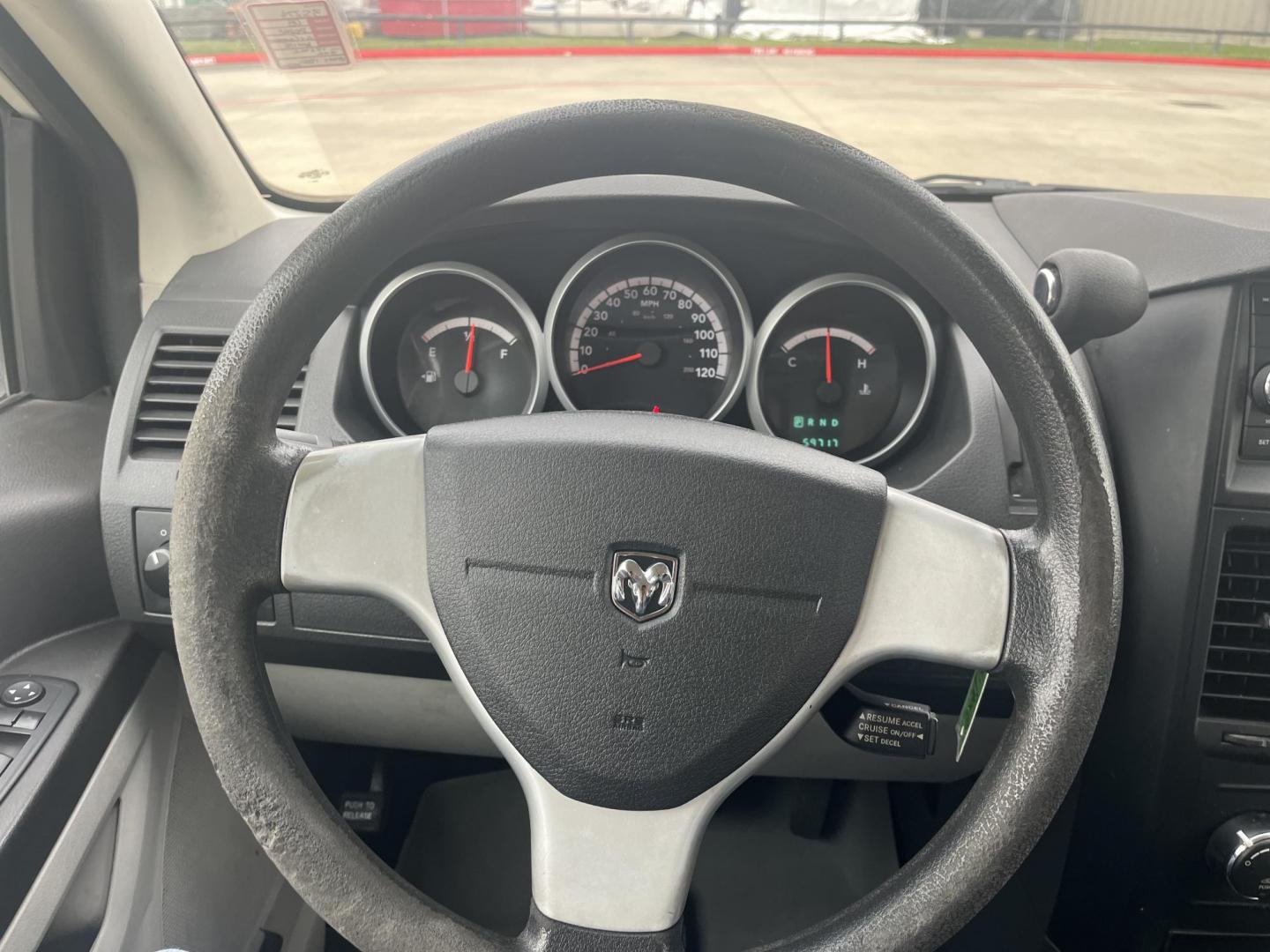 2008 white /black Dodge Grand Caravan SE (1D8HN44H38B) with an 3.3L V6 OHV 12V engine, 4-Speed Automatic Overdrive transmission, located at 14700 Tomball Parkway 249, Houston, TX, 77086, (281) 444-2200, 29.928619, -95.504074 - Photo#15