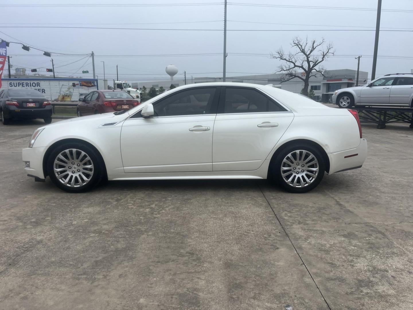 2010 white /TAN Cadillac CTS 3.6L Premium w/Navi (1G6DP5EV9A0) with an 3.6L V6 DOHC 24V engine, Automatic Overdrive transmission, located at 14700 Tomball Parkway 249, Houston, TX, 77086, (281) 444-2200, 29.928619, -95.504074 - Photo#1
