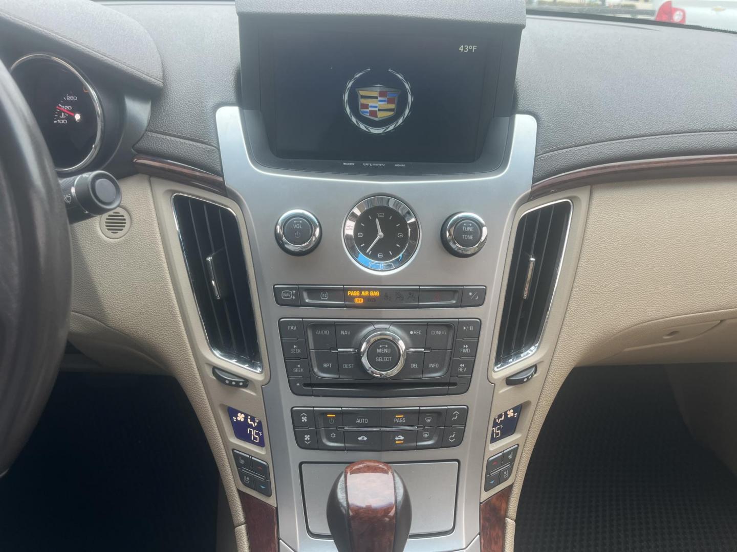 2010 white /TAN Cadillac CTS 3.6L Premium w/Navi (1G6DP5EV9A0) with an 3.6L V6 DOHC 24V engine, Automatic Overdrive transmission, located at 14700 Tomball Parkway 249, Houston, TX, 77086, (281) 444-2200, 29.928619, -95.504074 - Photo#15