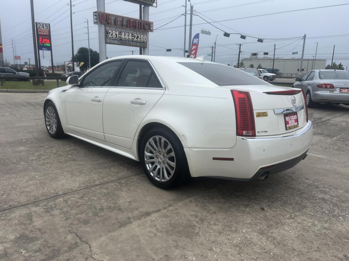2010 white /TAN Cadillac CTS 3.6L Premium w/Navi (1G6DP5EV9A0) with an 3.6L V6 DOHC 24V engine, Automatic Overdrive transmission, located at 14700 Tomball Parkway 249, Houston, TX, 77086, (281) 444-2200, 29.928619, -95.504074 - Photo#4