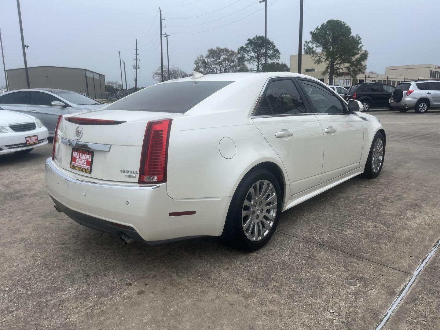 2010 white /TAN Cadillac CTS 3.6L Premium w/Navi (1G6DP5EV9A0) with an 3.6L V6 DOHC 24V engine, Automatic Overdrive transmission, located at 14700 Tomball Parkway 249, Houston, TX, 77086, (281) 444-2200, 29.928619, -95.504074 - Photo#7