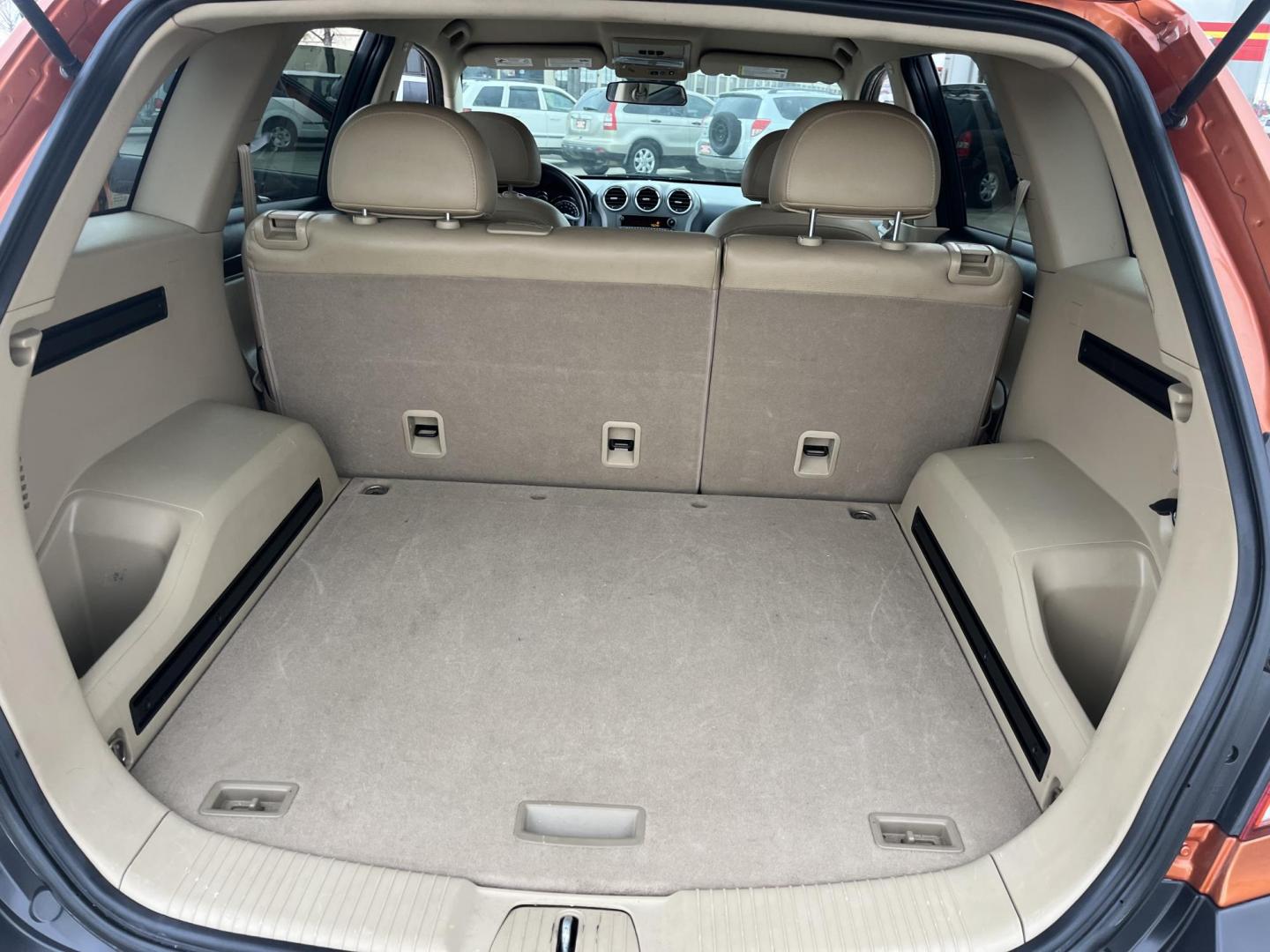 2008 orange /gray Saturn VUE FWD 4-Cylinder XE (3GSCL33P08S) with an 2.4L L4 DOHC 16V engine, 4-Speed Automatic Overdrive transmission, located at 14700 Tomball Parkway 249, Houston, TX, 77086, (281) 444-2200, 29.928619, -95.504074 - Photo#12
