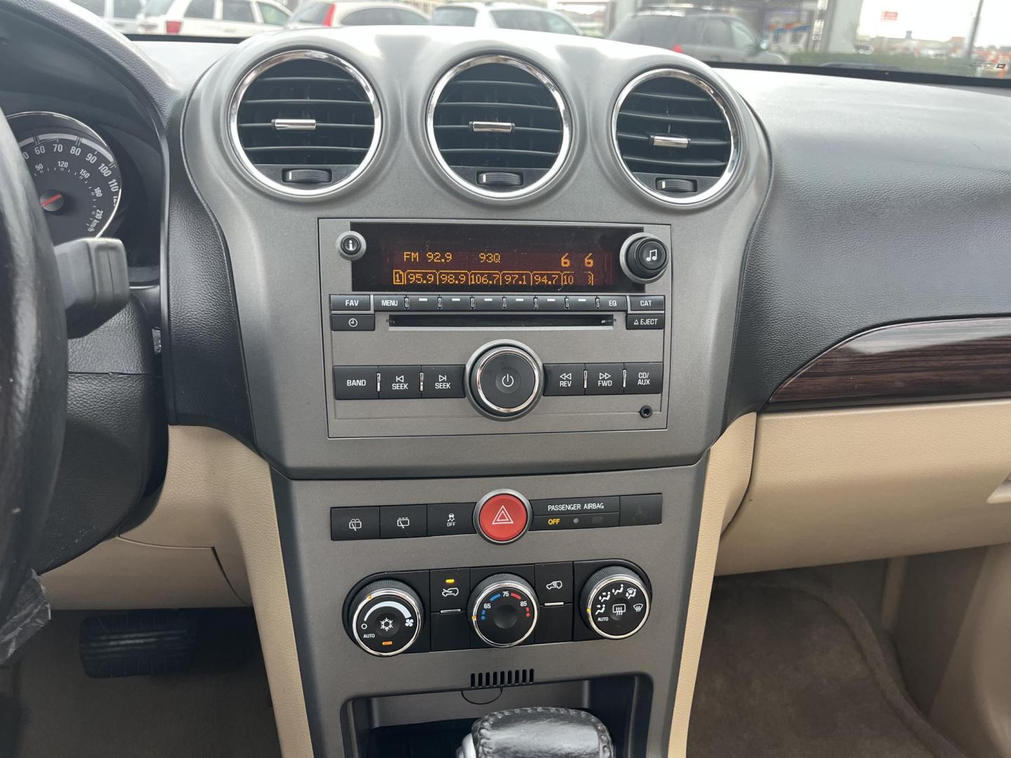 2008 orange /gray Saturn VUE FWD 4-Cylinder XE (3GSCL33P08S) with an 2.4L L4 DOHC 16V engine, 4-Speed Automatic Overdrive transmission, located at 14700 Tomball Parkway 249, Houston, TX, 77086, (281) 444-2200, 29.928619, -95.504074 - Photo#14