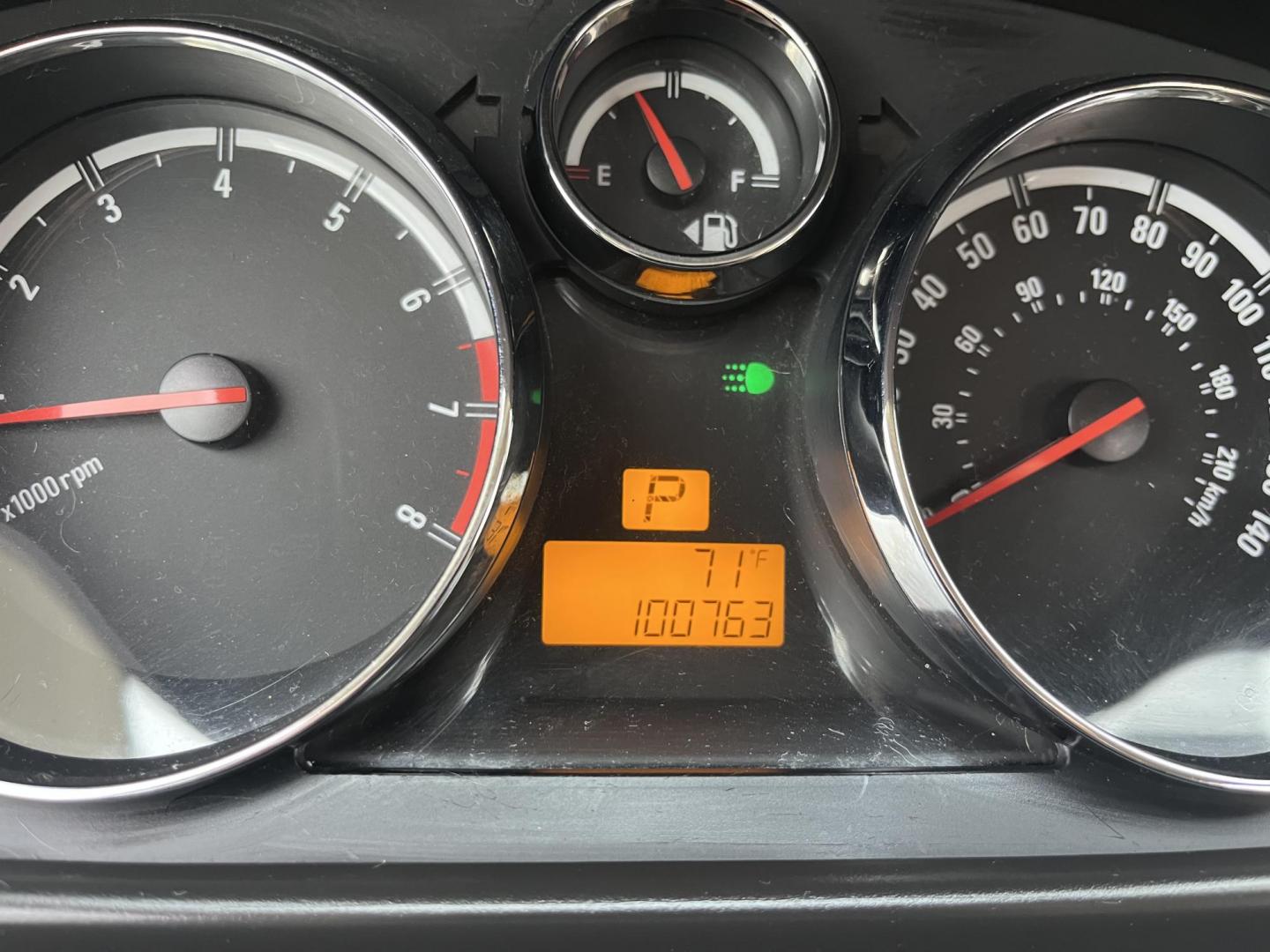 2008 orange /gray Saturn VUE FWD 4-Cylinder XE (3GSCL33P08S) with an 2.4L L4 DOHC 16V engine, 4-Speed Automatic Overdrive transmission, located at 14700 Tomball Parkway 249, Houston, TX, 77086, (281) 444-2200, 29.928619, -95.504074 - Photo#16