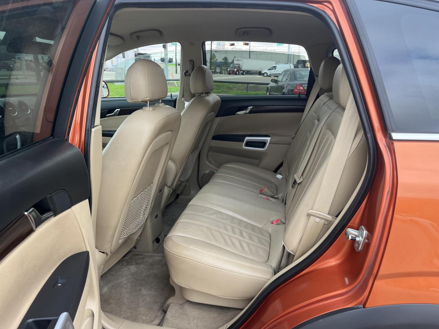 2008 orange /gray Saturn VUE FWD 4-Cylinder XE (3GSCL33P08S) with an 2.4L L4 DOHC 16V engine, 4-Speed Automatic Overdrive transmission, located at 14700 Tomball Parkway 249, Houston, TX, 77086, (281) 444-2200, 29.928619, -95.504074 - Photo#9