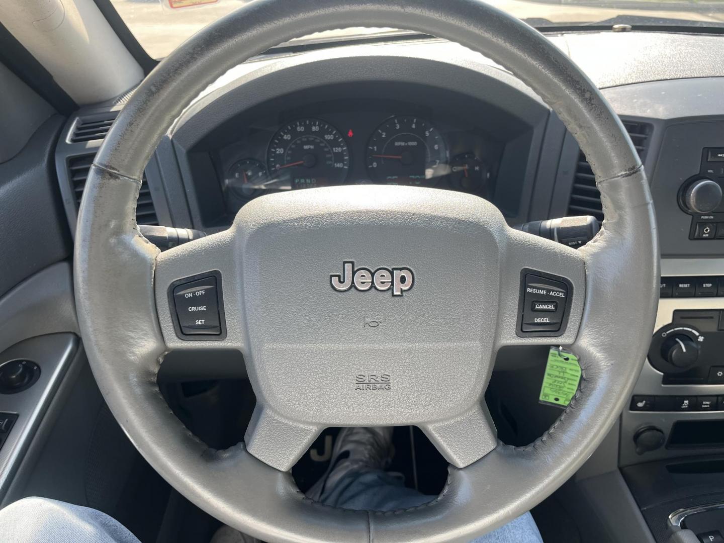 2006 black /black Jeep Grand Cherokee Laredo 2WD (1J4HS48N56C) with an 4.7L V8 SOHC 16V engine, 5-Speed Automatic Overdrive transmission, located at 14700 Tomball Parkway 249, Houston, TX, 77086, (281) 444-2200, 29.928619, -95.504074 - Photo#15