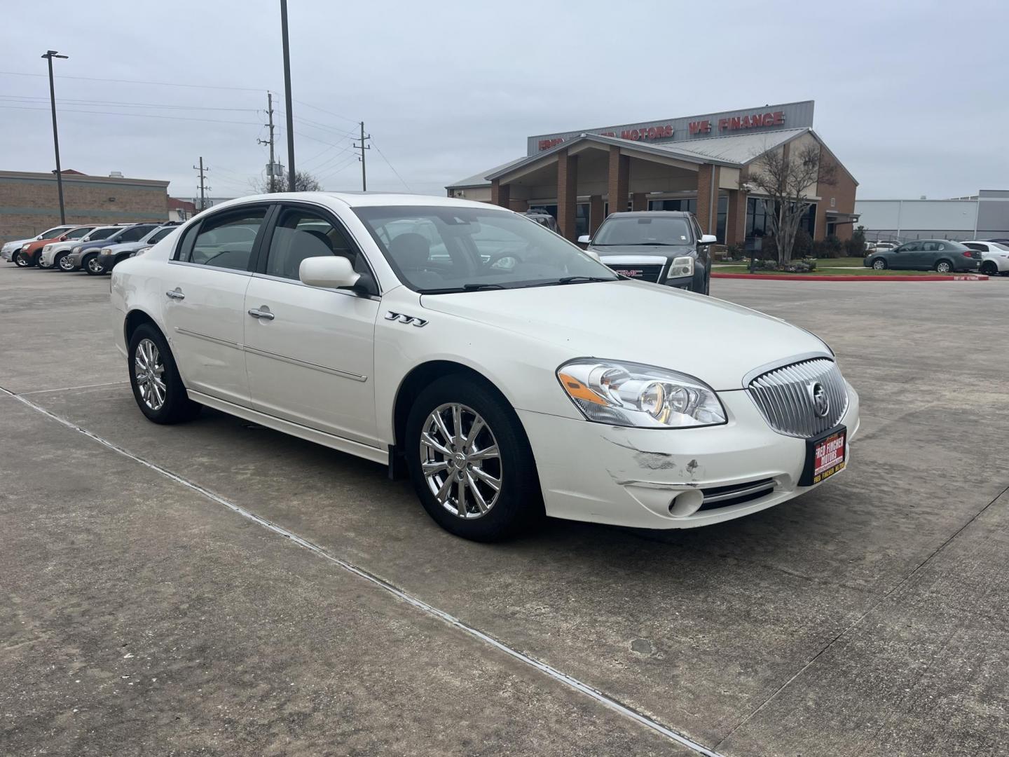 2011 white /TAN Buick Lucerne CXL Premium (1G4HJ5EMXBU) with an 3.9L V6 OHV 12V engine, 4-Speed Automatic transmission, located at 14700 Tomball Parkway 249, Houston, TX, 77086, (281) 444-2200, 29.928619, -95.504074 - Photo#0