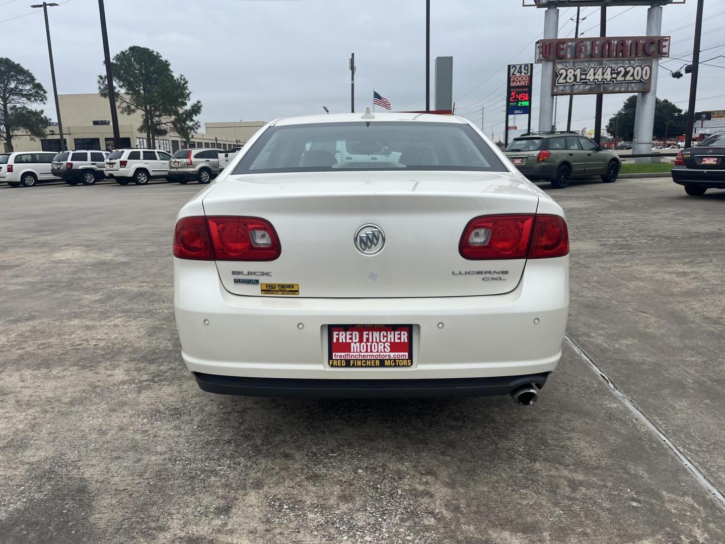 2011 white /TAN Buick Lucerne CXL Premium (1G4HJ5EMXBU) with an 3.9L V6 OHV 12V engine, 4-Speed Automatic transmission, located at 14700 Tomball Parkway 249, Houston, TX, 77086, (281) 444-2200, 29.928619, -95.504074 - Photo#6