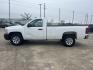 2009 white /gray Chevrolet Silverado 1500 Work Truck Long Box 2WD (1GCEC14C79Z) with an 4.8L V8 OHV 16V engine, 4-Speed Automatic Overdrive transmission, located at 14700 Tomball Parkway 249, Houston, TX, 77086, (281) 444-2200, 29.928619, -95.504074 - Photo#4