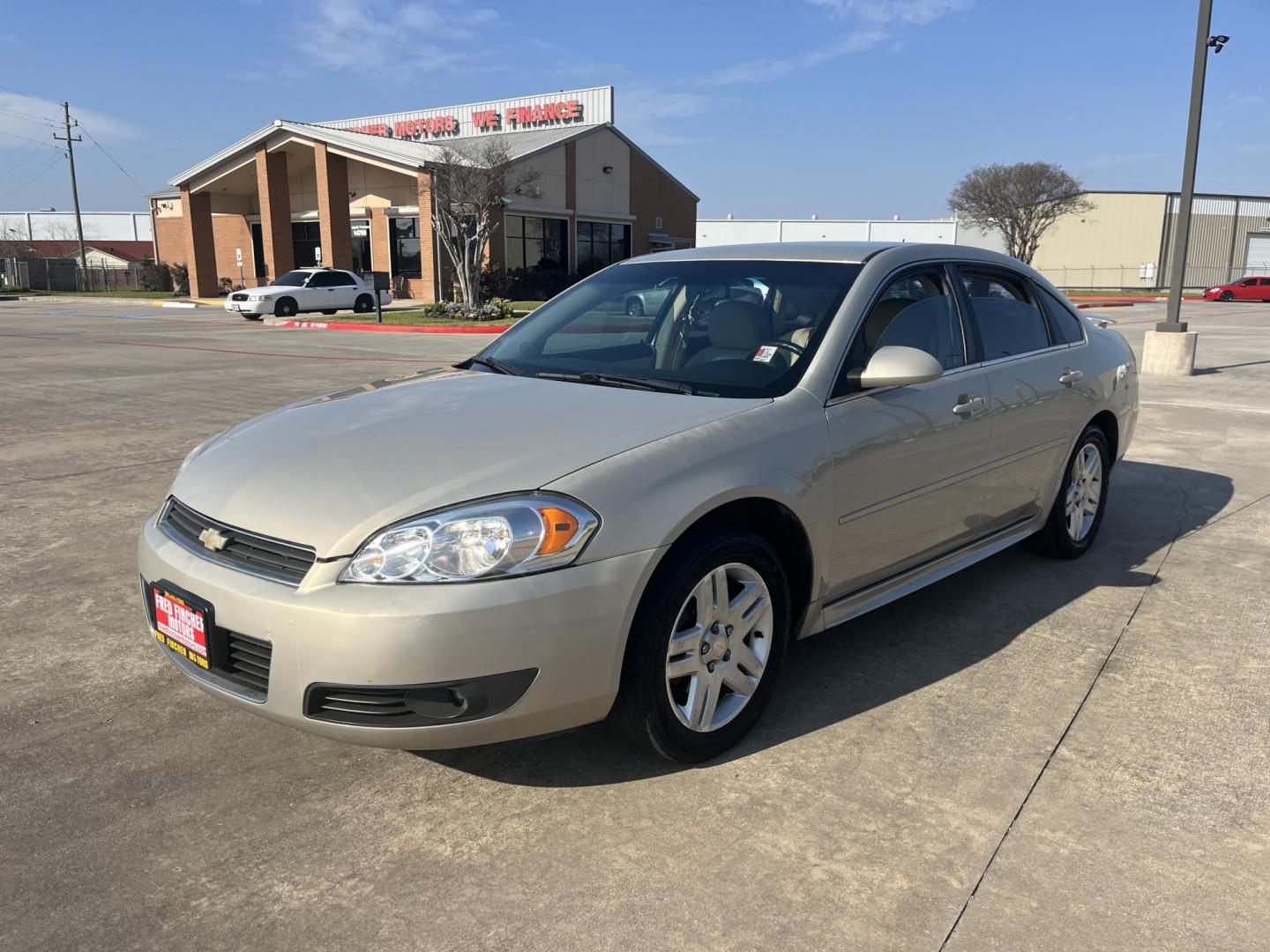 2010 GOLD /TAN Chevrolet Impala LT (2G1WB5EK9A1) with an 3.5L V6 OHV 12V FFV engine, 4-Speed Automatic transmission, located at 14700 Tomball Parkway 249, Houston, TX, 77086, (281) 444-2200, 29.928619, -95.504074 - Photo#2