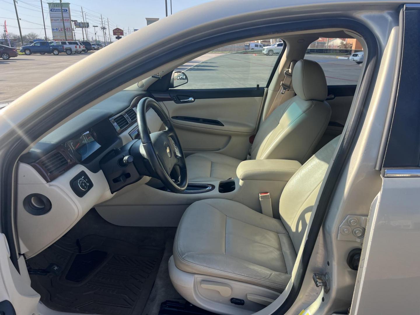 2010 GOLD /TAN Chevrolet Impala LT (2G1WB5EK9A1) with an 3.5L V6 OHV 12V FFV engine, 4-Speed Automatic transmission, located at 14700 Tomball Parkway 249, Houston, TX, 77086, (281) 444-2200, 29.928619, -95.504074 - Photo#7