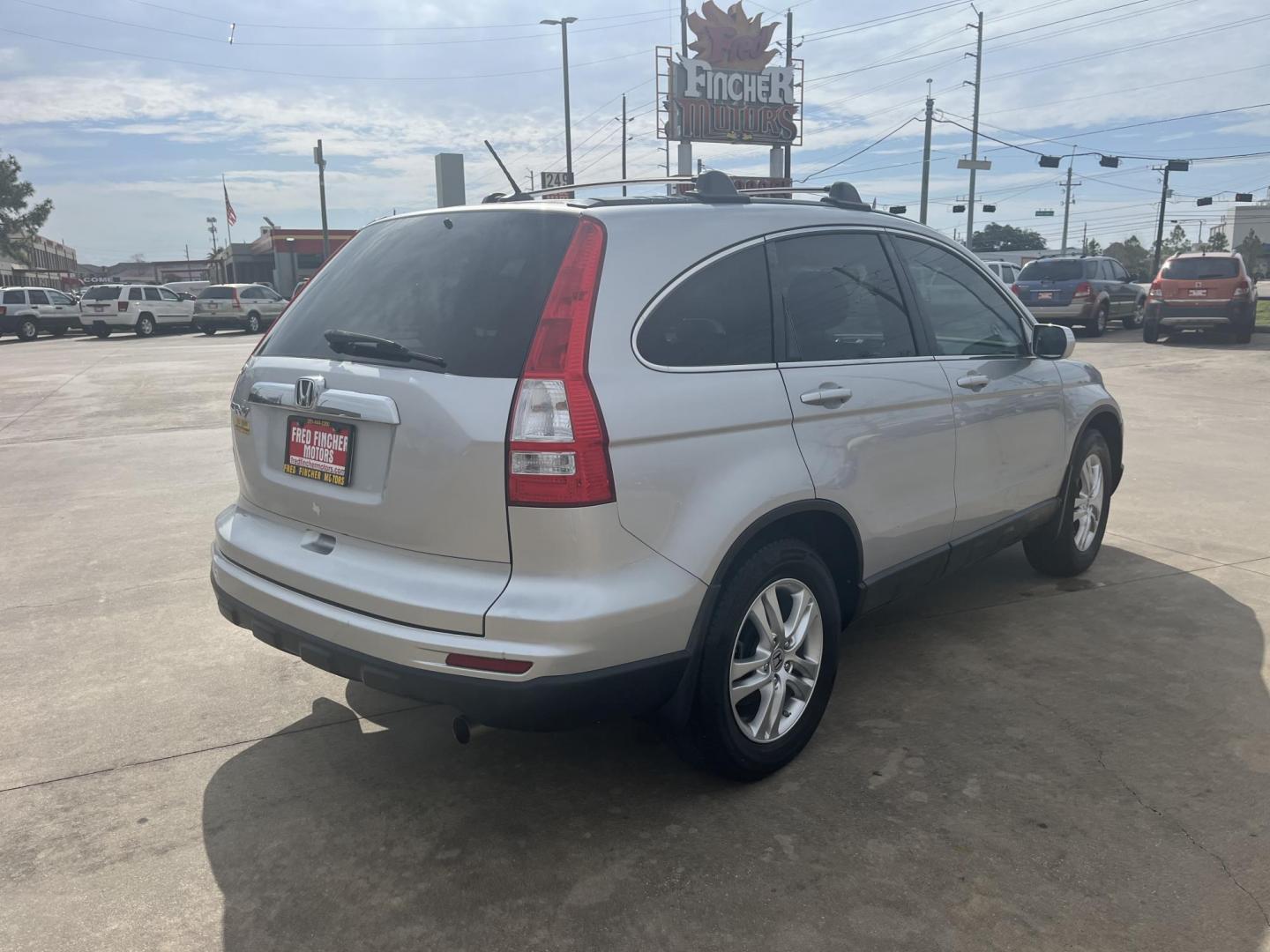 2011 silver /black Honda CR-V EX-L 2WD 5-Speed AT (5J6RE3H70BL) with an 2.4L L4 DOHC 16V engine, 5-Speed Automatic transmission, located at 14700 Tomball Parkway 249, Houston, TX, 77086, (281) 444-2200, 29.928619, -95.504074 - Photo#4
