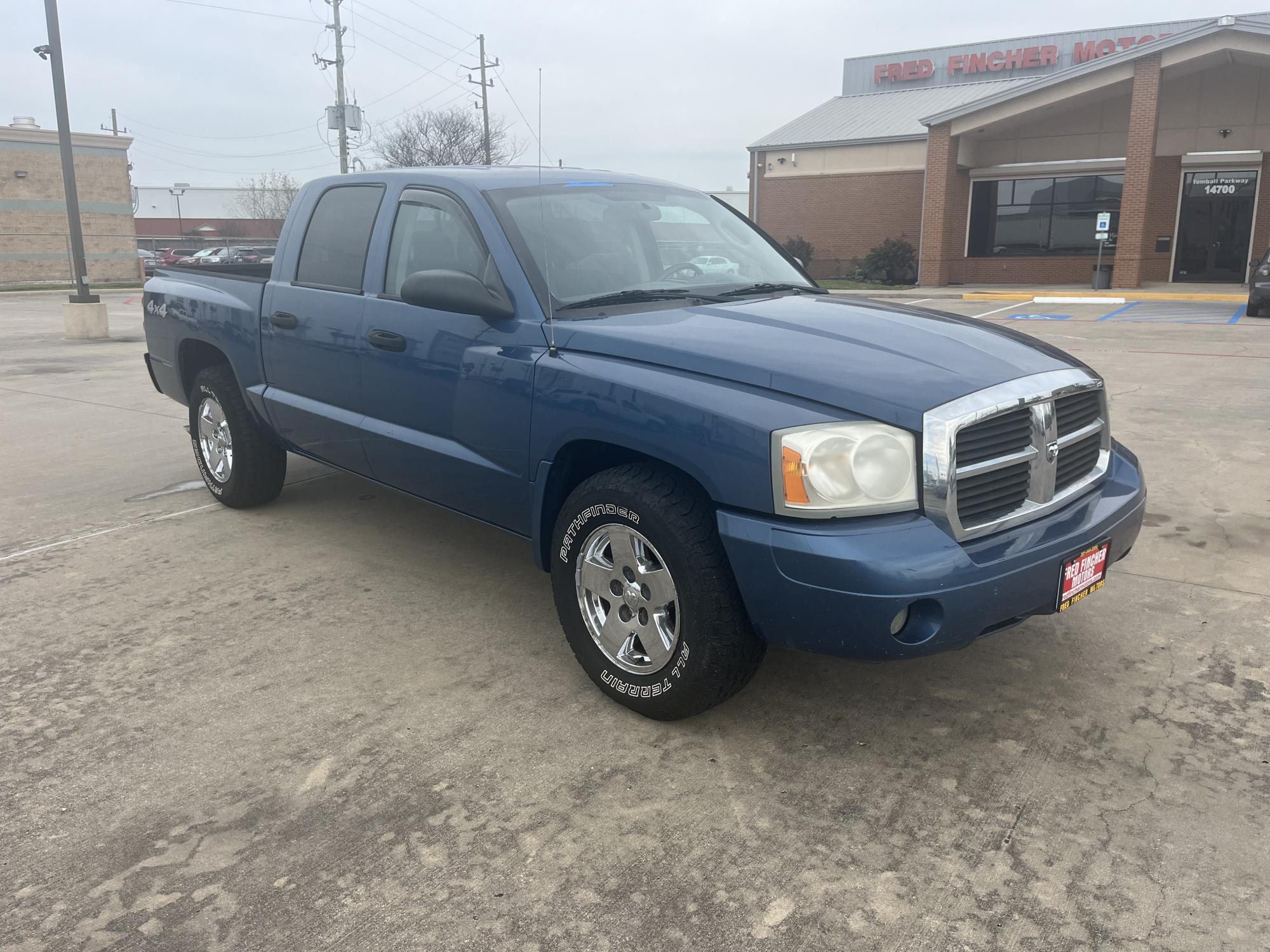 photo of 2006 Dodge Dakota SLT Quad Cab 4WD