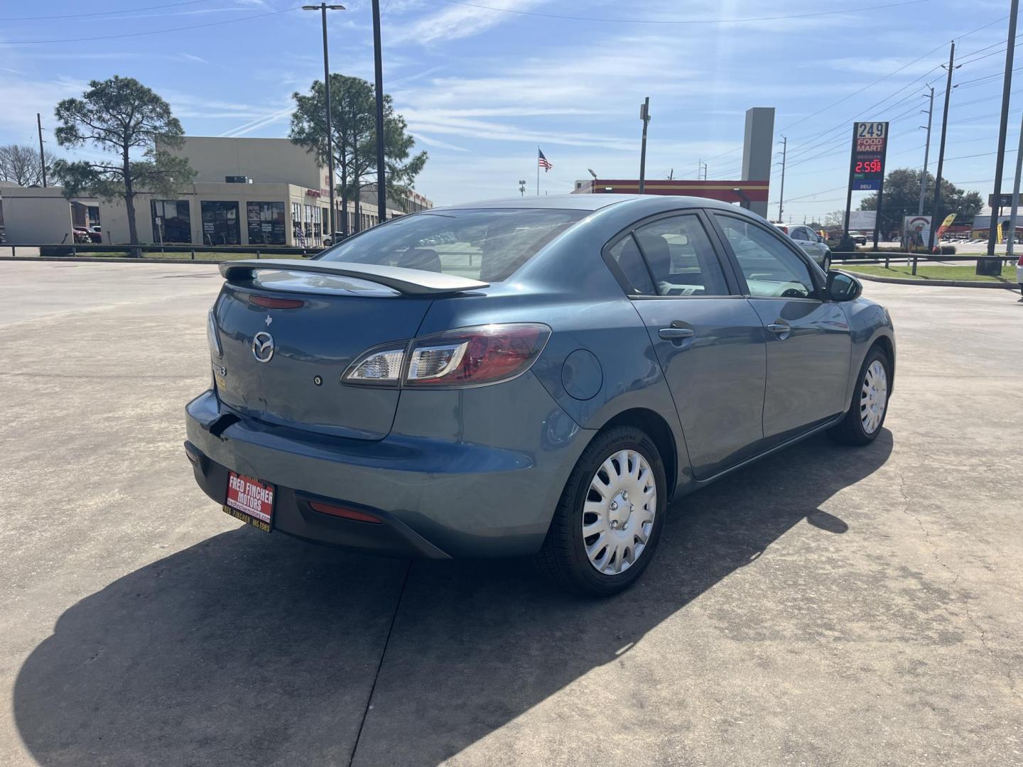 2010 blue /black Mazda MAZDA3 Unknown (JM1BL1SF1A1) , Automatic Overdrive transmission, located at 14700 Tomball Parkway 249, Houston, TX, 77086, (281) 444-2200, 29.928619, -95.504074 - Photo#8