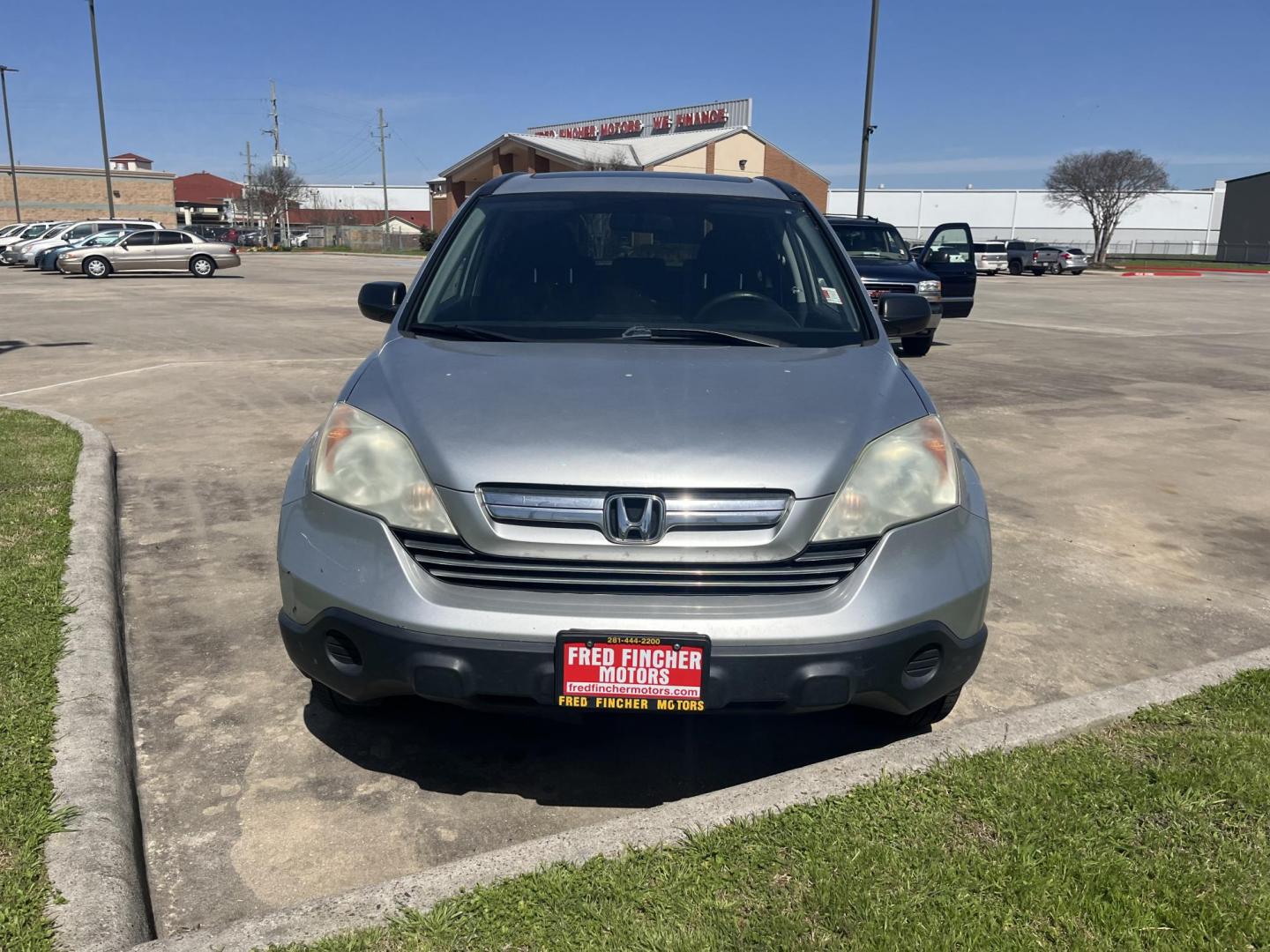 2009 silver /black Honda CR-V EX 2WD 5-Speed AT (3CZRE38559G) with an 2.4L L4 DOHC 16V engine, 5-Speed Automatic transmission, located at 14700 Tomball Parkway 249, Houston, TX, 77086, (281) 444-2200, 29.928619, -95.504074 - Photo#3