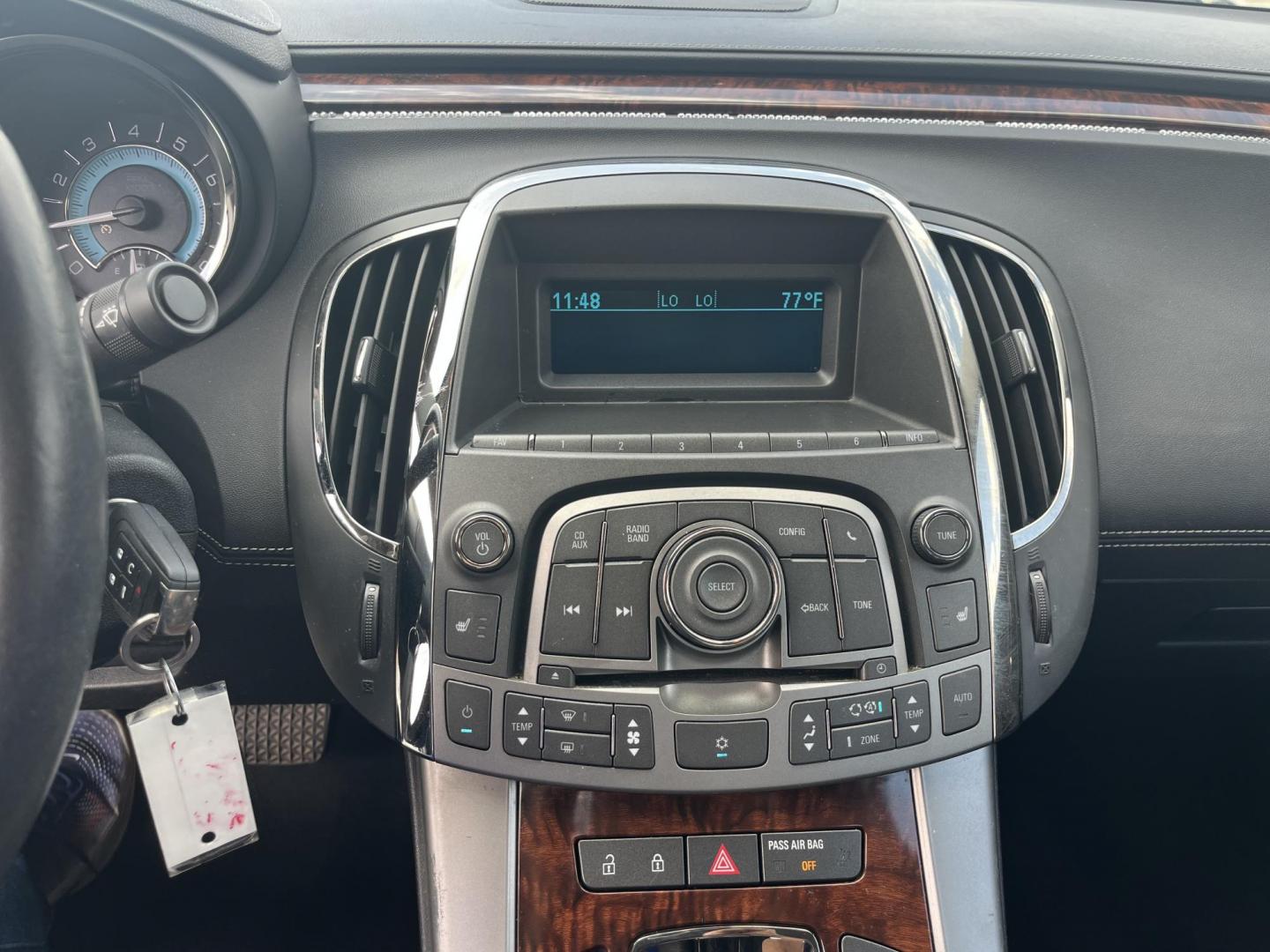2011 GOLD /TAN Buick LaCrosse CXL FWD (1G4GC5EC9BF) with an 2.4L L4 DOHC 16V engine, 6-Speed Automatic Overdrive transmission, located at 14700 Tomball Parkway 249, Houston, TX, 77086, (281) 444-2200, 29.928619, -95.504074 - Photo#14