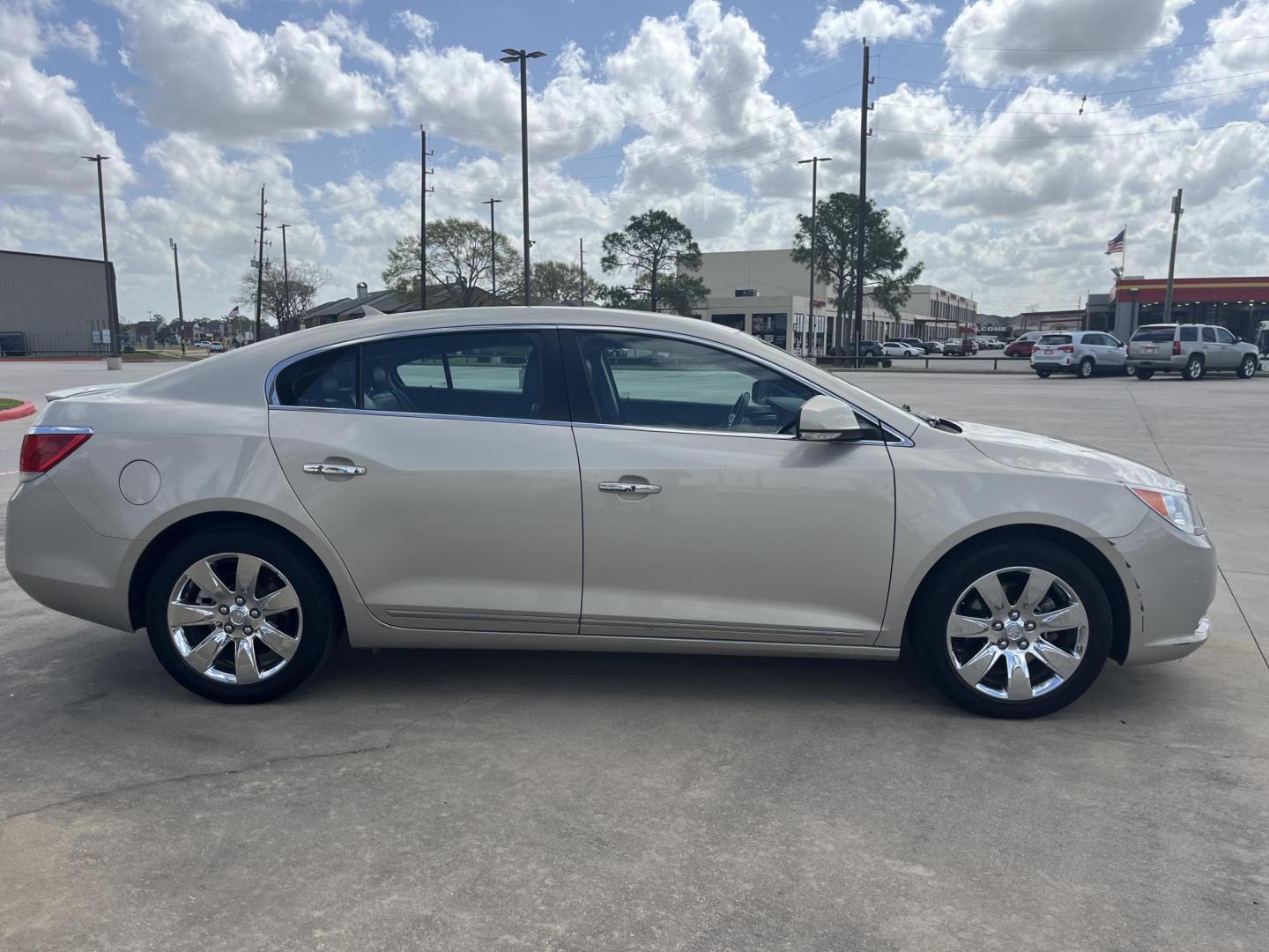 2011 GOLD /TAN Buick LaCrosse CXL FWD (1G4GC5EC9BF) with an 2.4L L4 DOHC 16V engine, 6-Speed Automatic Overdrive transmission, located at 14700 Tomball Parkway 249, Houston, TX, 77086, (281) 444-2200, 29.928619, -95.504074 - Photo#6