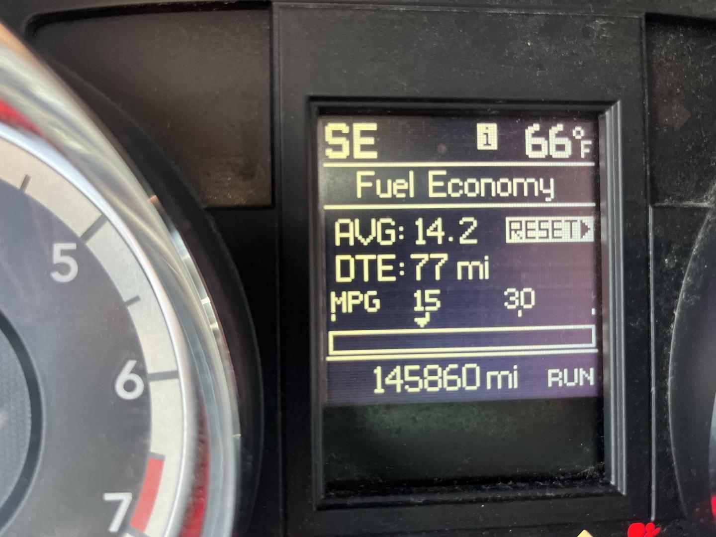 2016 GRAY /black Dodge Grand Caravan R/T (2C4RDGEG0GR) with an 3.6L V6 DOHC 24V engine, 6A transmission, located at 14700 Tomball Parkway 249, Houston, TX, 77086, (281) 444-2200, 29.928619, -95.504074 - Photo#15