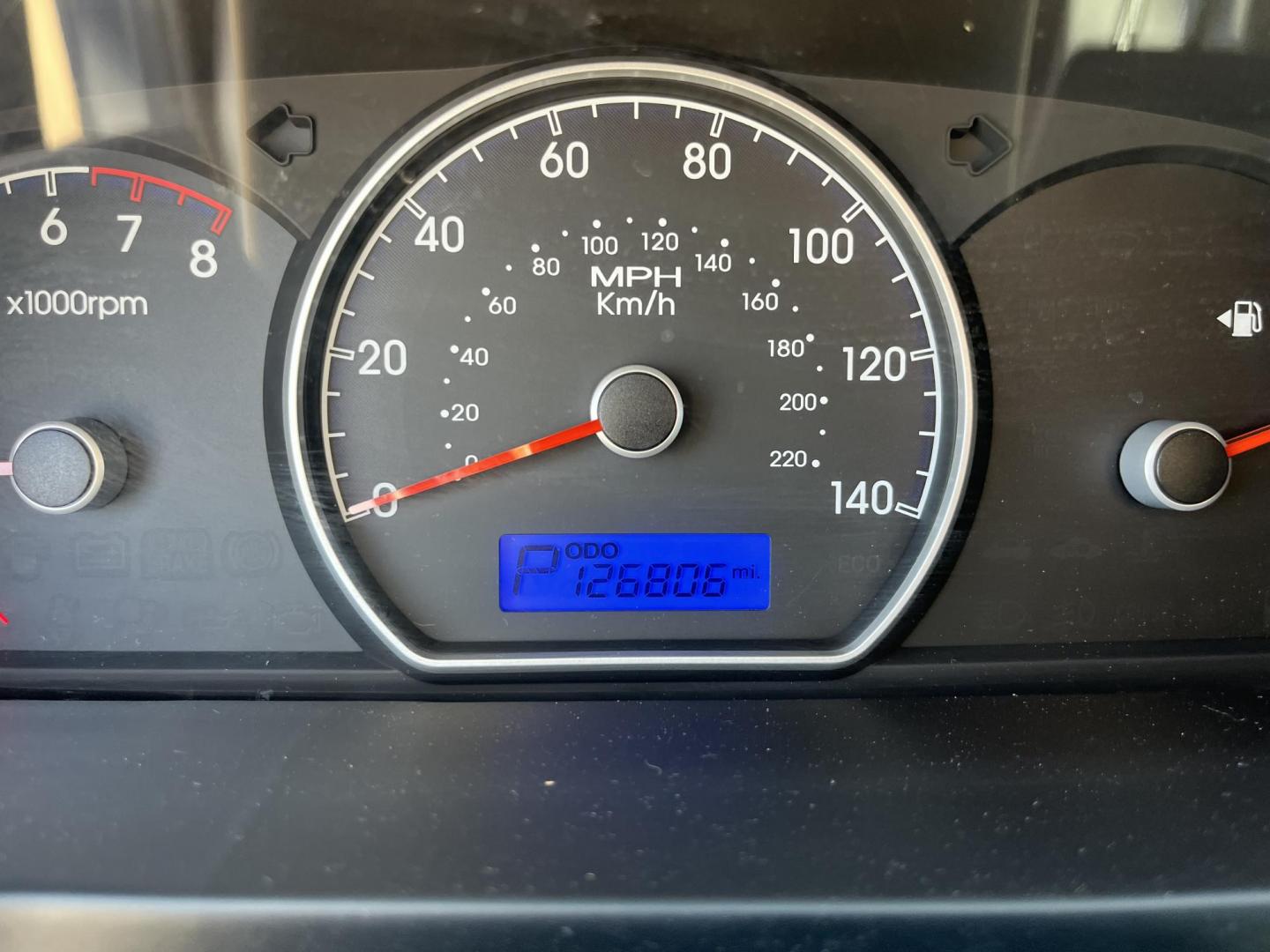 2010 black /gray Hyundai Elantra GLS (KMHDU4AD7AU) with an 2.0L L4 DOHC 16V engine, auto transmission, located at 14700 Tomball Parkway 249, Houston, TX, 77086, (281) 444-2200, 29.928619, -95.504074 - Photo#15