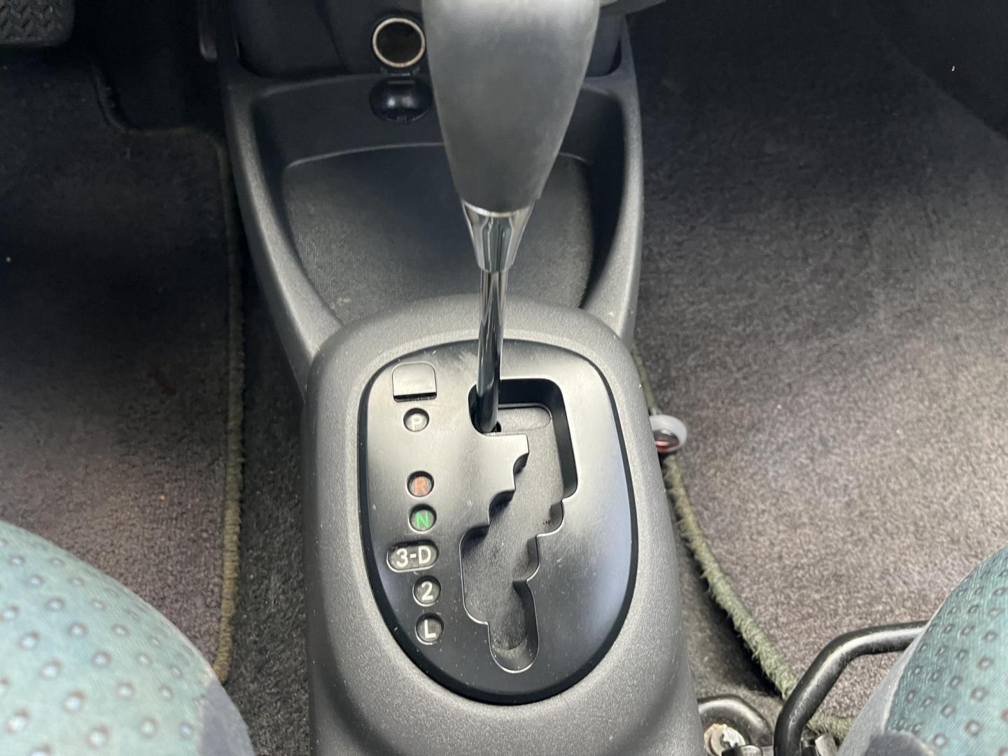 2006 white /Black Toyota Yaris 3-Door Liftback (JTDJT923665) with an 1.5L L4 DOHC 16V engine, Automatic transmission, located at 14700 Tomball Parkway 249, Houston, TX, 77086, (281) 444-2200, 29.928619, -95.504074 - Photo#14