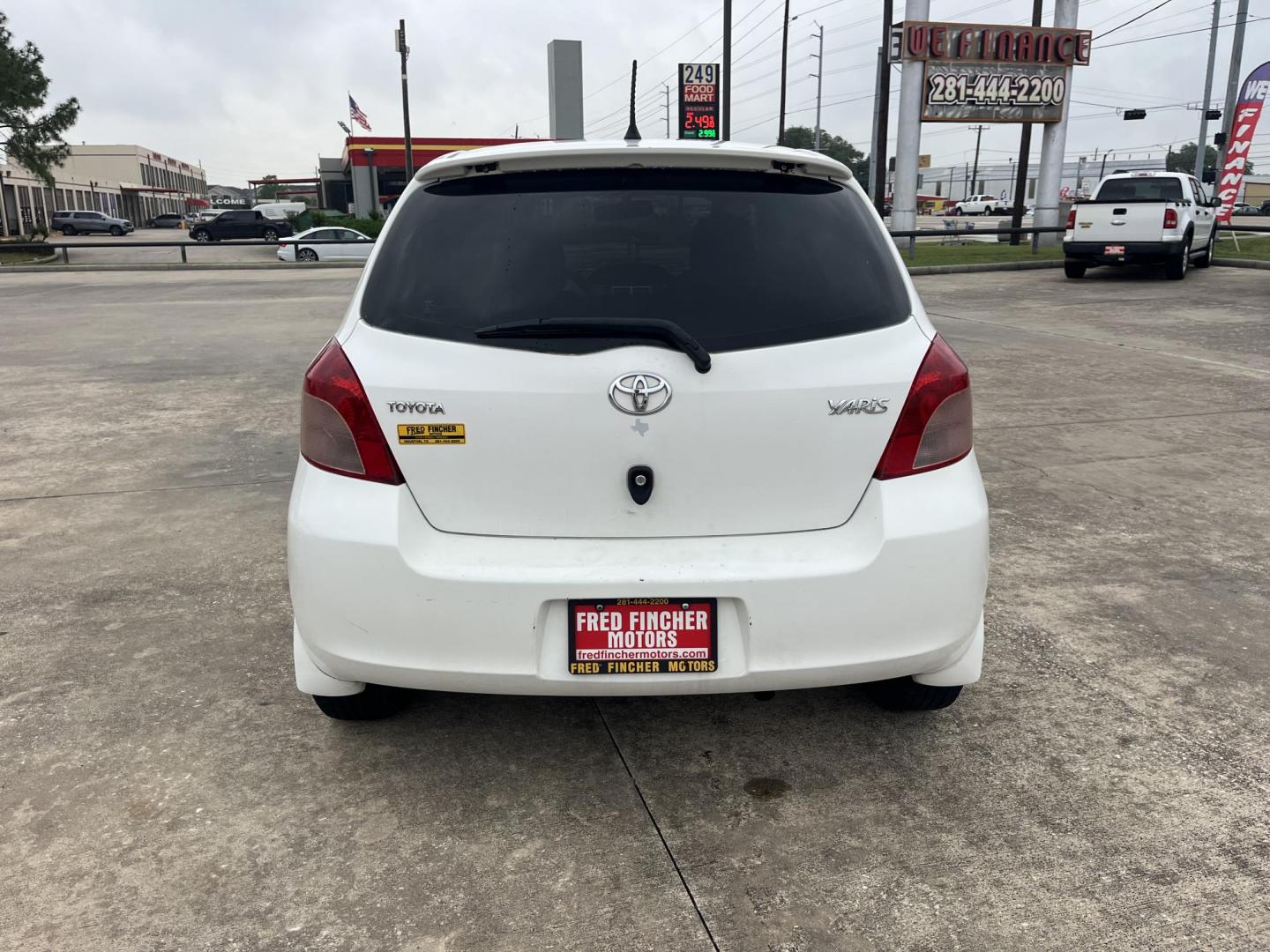 2006 white /Black Toyota Yaris 3-Door Liftback (JTDJT923665) with an 1.5L L4 DOHC 16V engine, Automatic transmission, located at 14700 Tomball Parkway 249, Houston, TX, 77086, (281) 444-2200, 29.928619, -95.504074 - Photo#5