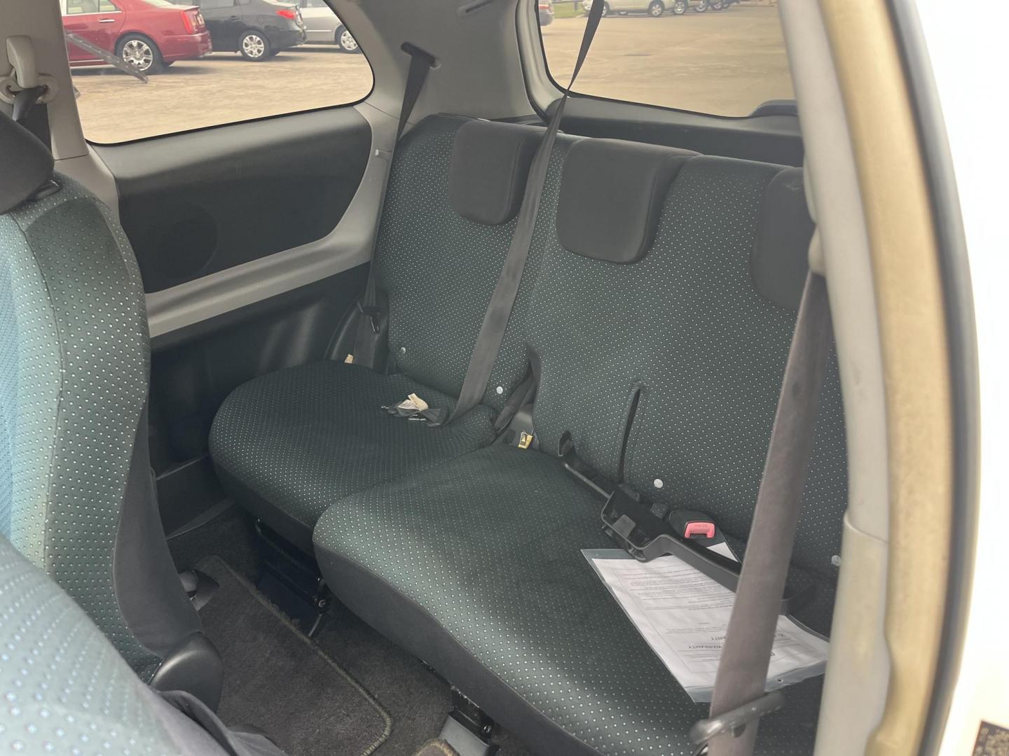 2006 white /Black Toyota Yaris 3-Door Liftback (JTDJT923665) with an 1.5L L4 DOHC 16V engine, Automatic transmission, located at 14700 Tomball Parkway 249, Houston, TX, 77086, (281) 444-2200, 29.928619, -95.504074 - Photo#10