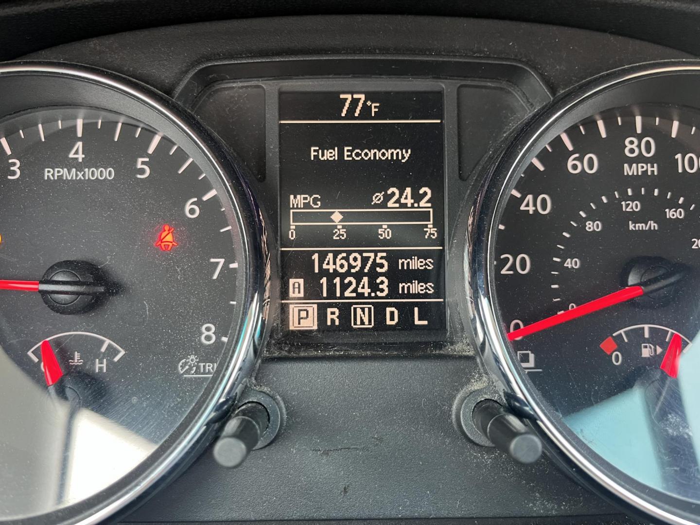 2011 silver /Black Nissan Rogue S 2WD (JN8AS5MT4BW) with an 2.5L L4 DOHC 16V engine, CVT transmission, located at 14700 Tomball Parkway 249, Houston, TX, 77086, (281) 444-2200, 29.928619, -95.504074 - Photo#15