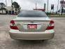 2004 GOLD /Tan Toyota Camry LE (4T1BE32K14U) with an 2.4L L4 DOHC 16V engine, Automatic transmission, located at 14700 Tomball Parkway 249, Houston, TX, 77086, (281) 444-2200, 29.928619, -95.504074 - Photo#4