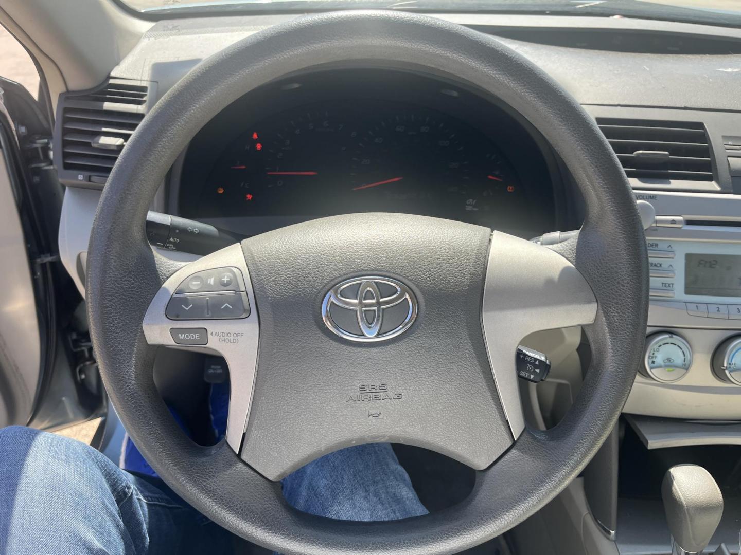 2007 Green /Gray Toyota Camry CE 5-Spd AT (4T1BE46K47U) with an 2.4L L4 DOHC 16V engine, 5-Speed Automatic Overdrive transmission, located at 14700 Tomball Parkway 249, Houston, TX, 77086, (281) 444-2200, 29.928619, -95.504074 - Photo#15