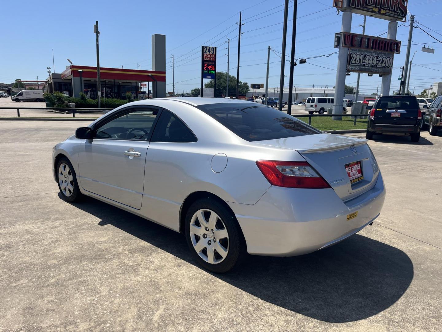 2011 silver /Gray Honda Civic LX Coupe 5-Speed AT (2HGFG1B68BH) with an 1.8L L4 SOHC 16V engine, 5-Speed Automatic transmission, located at 14700 Tomball Parkway 249, Houston, TX, 77086, (281) 444-2200, 29.928619, -95.504074 - Photo#4