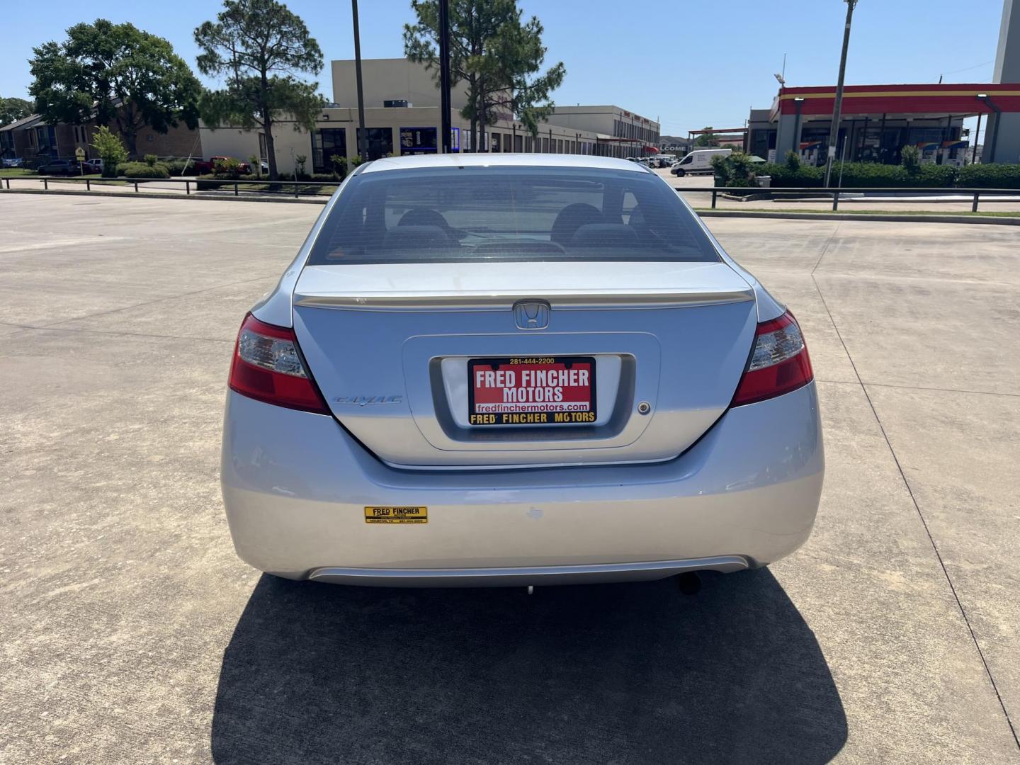 2011 silver /Gray Honda Civic LX Coupe 5-Speed AT (2HGFG1B68BH) with an 1.8L L4 SOHC 16V engine, 5-Speed Automatic transmission, located at 14700 Tomball Parkway 249, Houston, TX, 77086, (281) 444-2200, 29.928619, -95.504074 - Photo#5