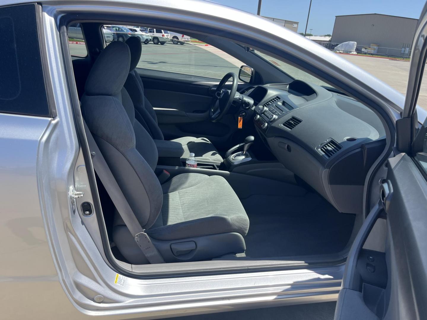 2011 silver /Gray Honda Civic LX Coupe 5-Speed AT (2HGFG1B68BH) with an 1.8L L4 SOHC 16V engine, 5-Speed Automatic transmission, located at 14700 Tomball Parkway 249, Houston, TX, 77086, (281) 444-2200, 29.928619, -95.504074 - Photo#11