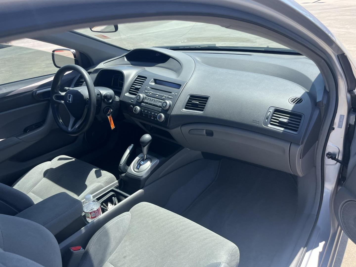 2011 silver /Gray Honda Civic LX Coupe 5-Speed AT (2HGFG1B68BH) with an 1.8L L4 SOHC 16V engine, 5-Speed Automatic transmission, located at 14700 Tomball Parkway 249, Houston, TX, 77086, (281) 444-2200, 29.928619, -95.504074 - Photo#12
