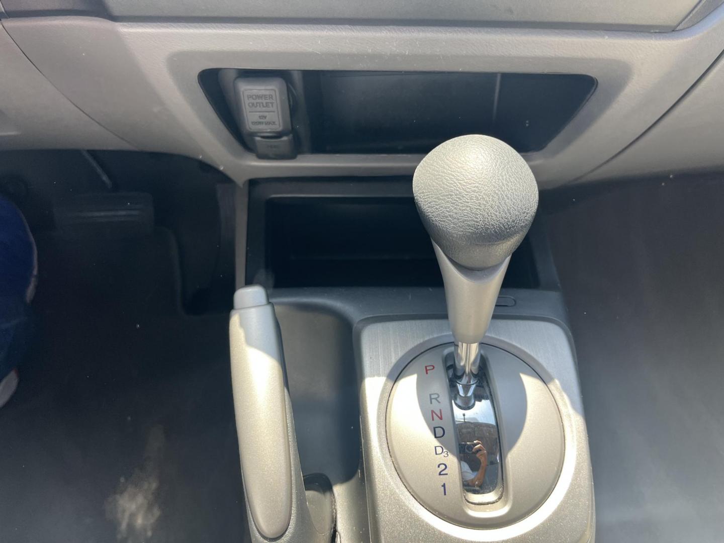 2011 silver /Gray Honda Civic LX Coupe 5-Speed AT (2HGFG1B68BH) with an 1.8L L4 SOHC 16V engine, 5-Speed Automatic transmission, located at 14700 Tomball Parkway 249, Houston, TX, 77086, (281) 444-2200, 29.928619, -95.504074 - Photo#14