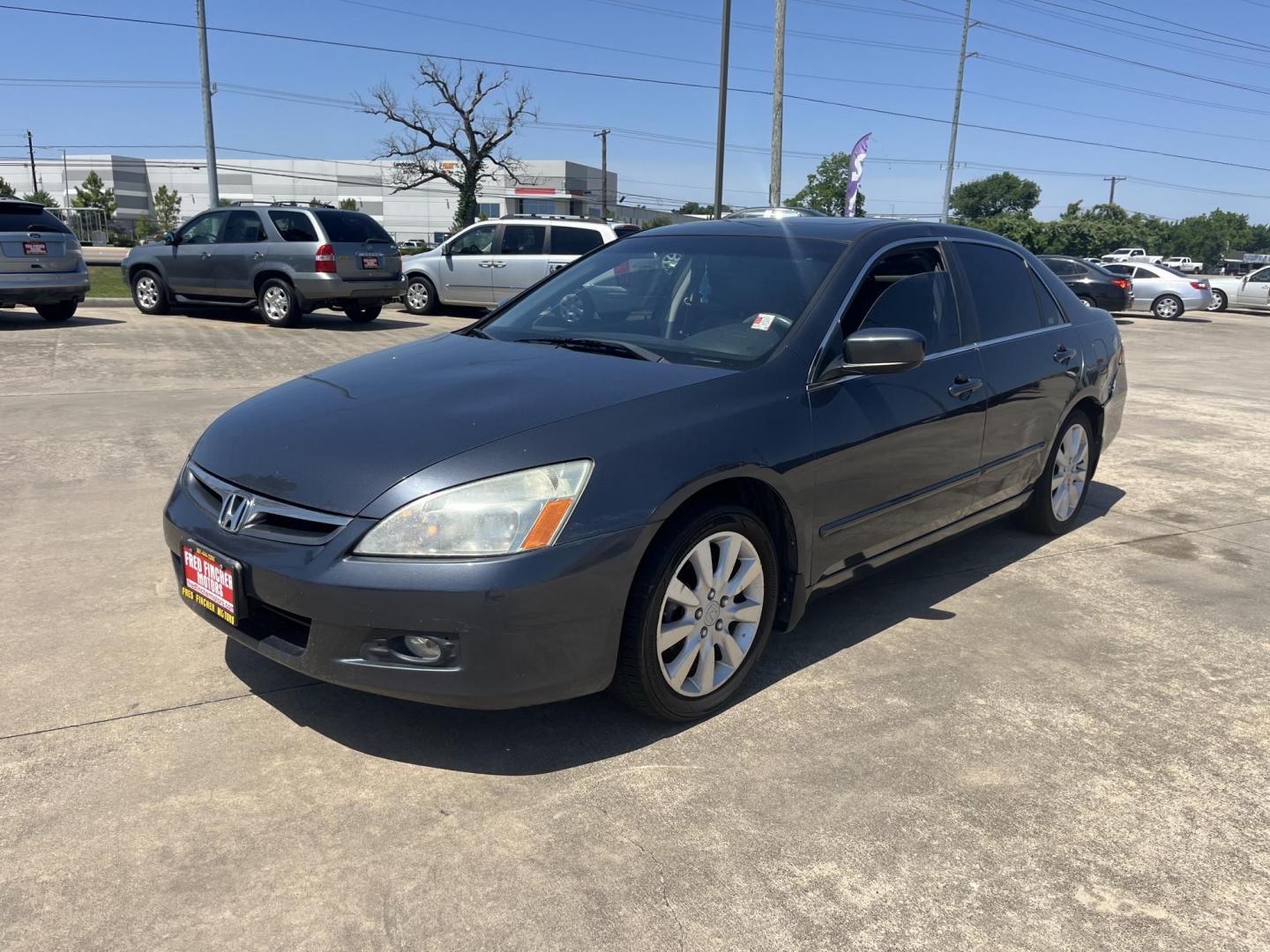 2006 GRAY /Black Honda Accord EX V-6 Sedan AT w/ Nav System/ XM Radio (1HGCM66806A) with an 3.0L V6 SOHC 24V engine, 5-Speed Automatic Overdrive transmission, located at 14700 Tomball Parkway 249, Houston, TX, 77086, (281) 444-2200, 29.928619, -95.504074 - Photo#2