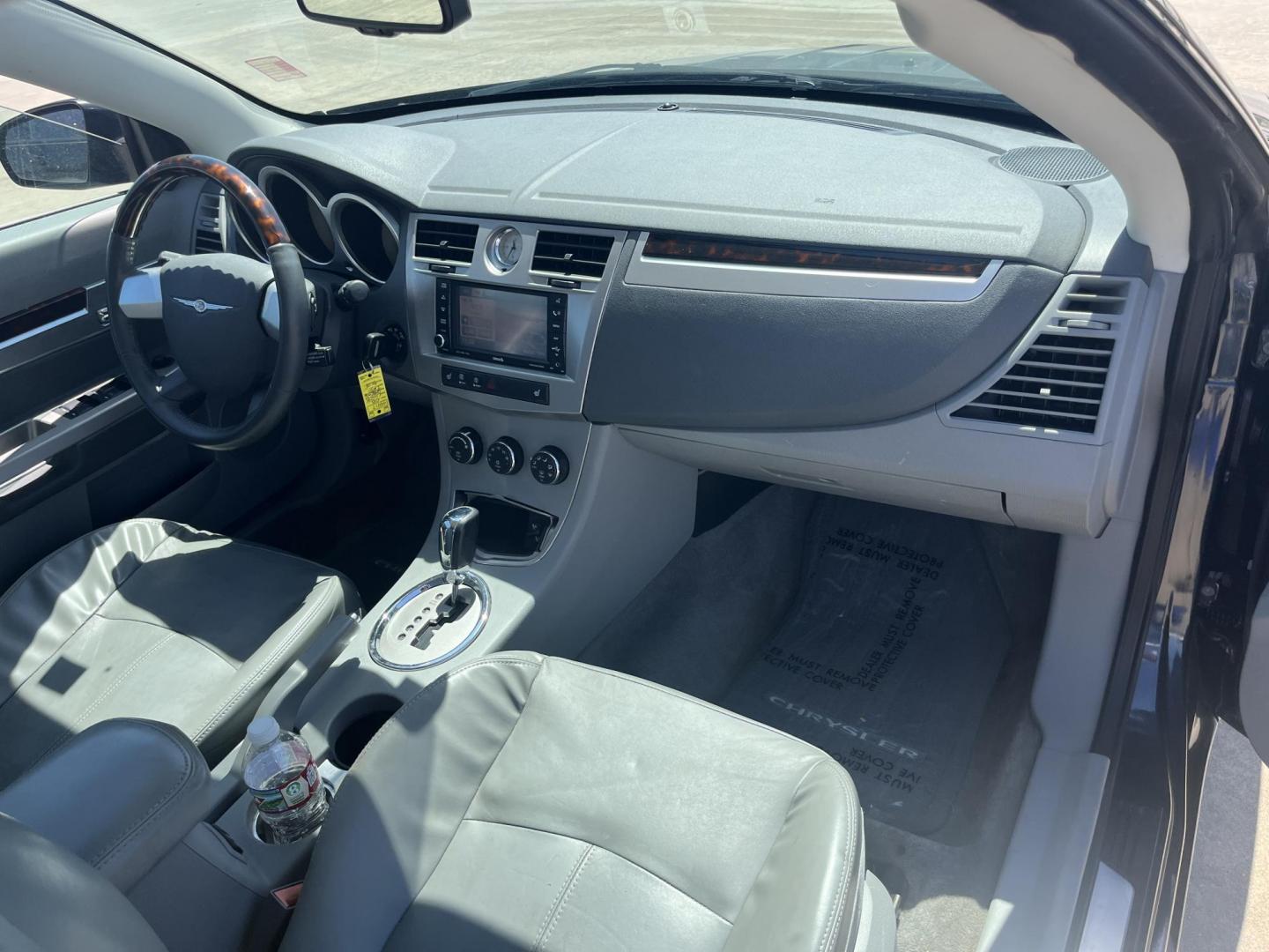 2008 blue /Gray Chrysler Sebring Convertible Limited (1C3LC65M28N) with an 3.5L V6 SOHC 24V engine, 6-Speed Automatic Overdrive transmission, located at 14700 Tomball Parkway 249, Houston, TX, 77086, (281) 444-2200, 29.928619, -95.504074 - Photo#12