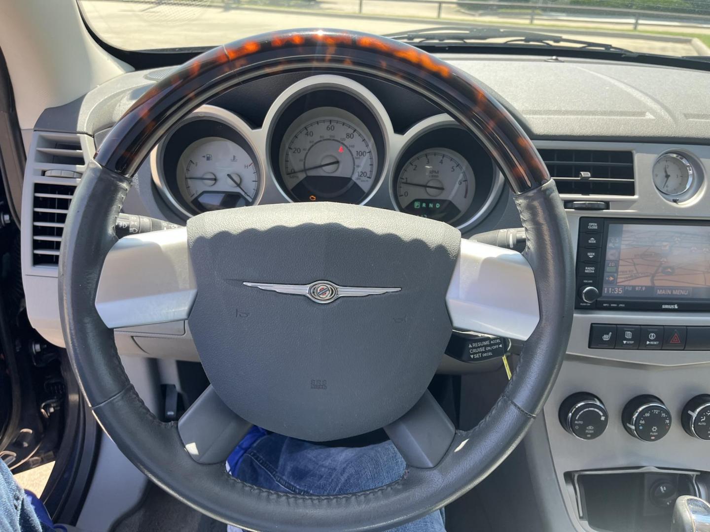 2008 blue /Gray Chrysler Sebring Convertible Limited (1C3LC65M28N) with an 3.5L V6 SOHC 24V engine, 6-Speed Automatic Overdrive transmission, located at 14700 Tomball Parkway 249, Houston, TX, 77086, (281) 444-2200, 29.928619, -95.504074 - Photo#17