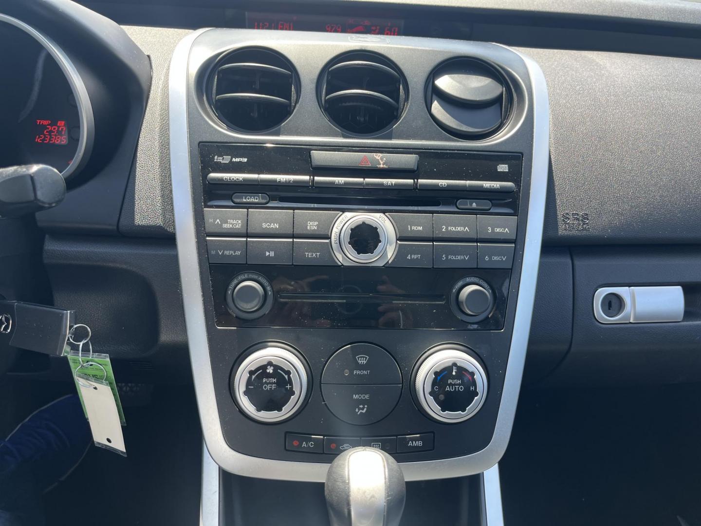 2009 Green /Black Mazda CX-7 Grand Touring AWD (JM3ER293890) with an 2.3L L4 DOHC 16V TURBO engine, 6-Speed Automatic transmission, located at 14700 Tomball Parkway 249, Houston, TX, 77086, (281) 444-2200, 29.928619, -95.504074 - Photo#15