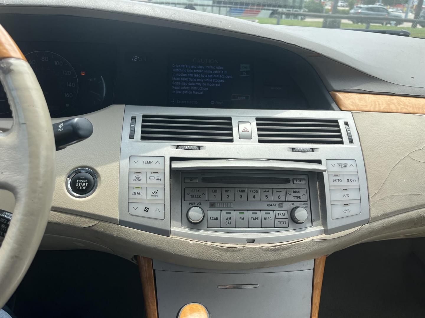 2006 GOLD /Tan Toyota Avalon Limited (4T1BK36B56U) with an 3.5L V6 DOHC 24V engine, 5-Speed Automatic Overdrive transmission, located at 14700 Tomball Parkway 249, Houston, TX, 77086, (281) 444-2200, 29.928619, -95.504074 - Photo#14