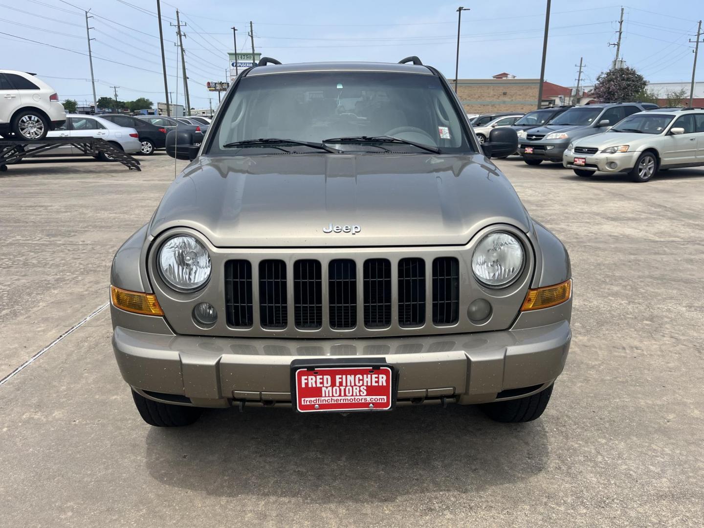 2006 GOLD /Tan Jeep Liberty Sport 4WD (1J8GL48K76W) with an 3.7L V6 SOHC 12V engine, Automatic transmission, located at 14700 Tomball Parkway 249, Houston, TX, 77086, (281) 444-2200, 29.928619, -95.504074 - Photo#1