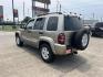 2006 GOLD /Tan Jeep Liberty Sport 4WD (1J8GL48K76W) with an 3.7L V6 SOHC 12V engine, Automatic transmission, located at 14700 Tomball Parkway 249, Houston, TX, 77086, (281) 444-2200, 29.928619, -95.504074 - Photo#4