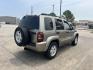 2006 GOLD /Tan Jeep Liberty Sport 4WD (1J8GL48K76W) with an 3.7L V6 SOHC 12V engine, Automatic transmission, located at 14700 Tomball Parkway 249, Houston, TX, 77086, (281) 444-2200, 29.928619, -95.504074 - Photo#6