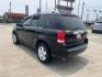 2007 black Saturn Vue FWD V6 (5GZCZ53457S) with an 3.5L V6 SOHC 24V engine, 5-Speed Automatic Overdrive transmission, located at 14700 Tomball Parkway 249, Houston, TX, 77086, (281) 444-2200, 29.928619, -95.504074 - Photo#4