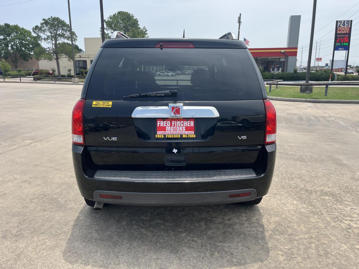2007 black Saturn Vue FWD V6 (5GZCZ53457S) with an 3.5L V6 SOHC 24V engine, 5-Speed Automatic Overdrive transmission, located at 14700 Tomball Parkway 249, Houston, TX, 77086, (281) 444-2200, 29.928619, -95.504074 - Photo#5