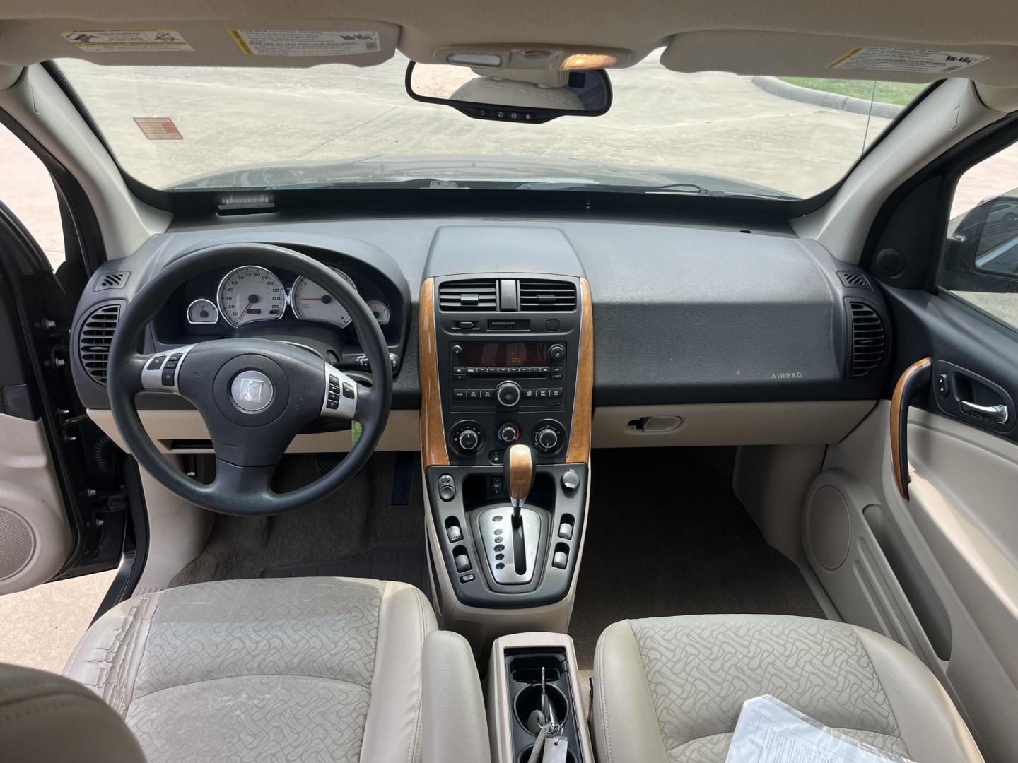 2007 black Saturn Vue FWD V6 (5GZCZ53457S) with an 3.5L V6 SOHC 24V engine, 5-Speed Automatic Overdrive transmission, located at 14700 Tomball Parkway 249, Houston, TX, 77086, (281) 444-2200, 29.928619, -95.504074 - Photo#10