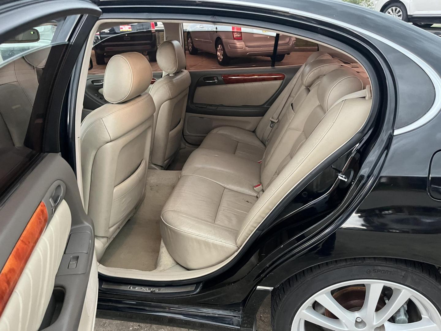 2002 black /Tan Lexus GS GS 300 (JT8BD69S020) with an 3.0L L6 DOHC 24V engine, 5-Speed Automatic Overdrive transmission, located at 14700 Tomball Parkway 249, Houston, TX, 77086, (281) 444-2200, 29.928619, -95.504074 - Photo#9