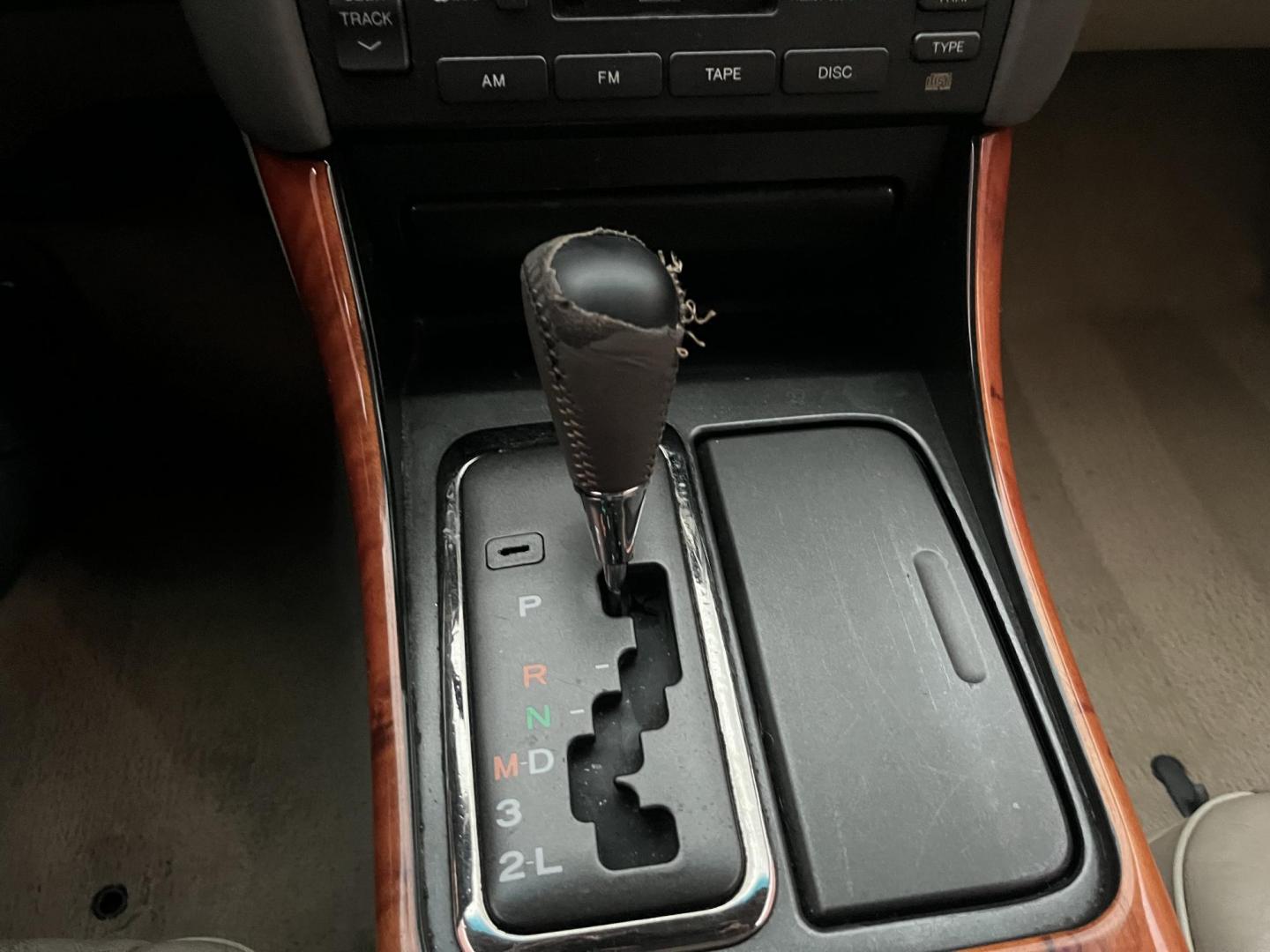 2002 black /Tan Lexus GS GS 300 (JT8BD69S020) with an 3.0L L6 DOHC 24V engine, 5-Speed Automatic Overdrive transmission, located at 14700 Tomball Parkway 249, Houston, TX, 77086, (281) 444-2200, 29.928619, -95.504074 - Photo#13